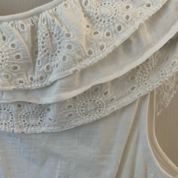 Jodi Ruffled Eyelet Crop Top - Picture 7 of 8